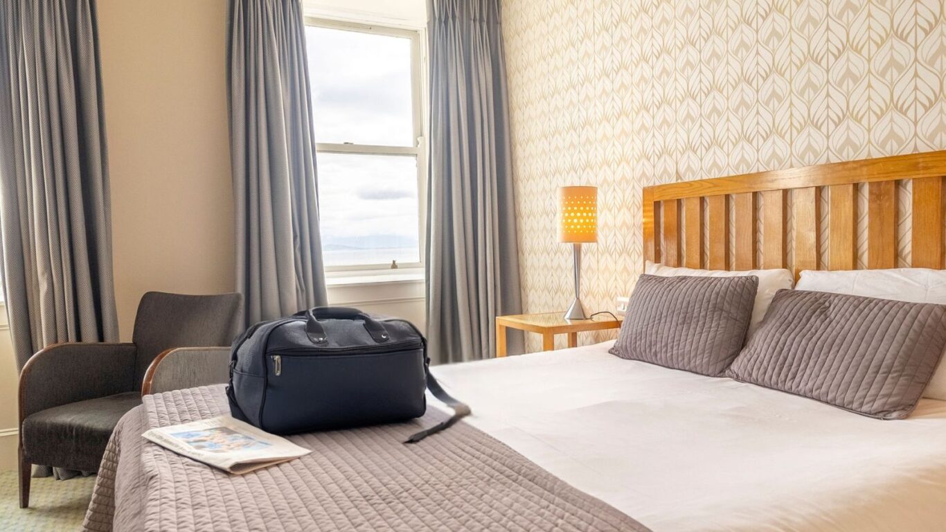 Copy of Untitled Design (1600 x 1200 px) (1200 x 1200 px) (1200 x 1200 px) (1600 x 1200 px) (1)