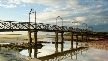 mulranny-park-hotel-exterior-bridge