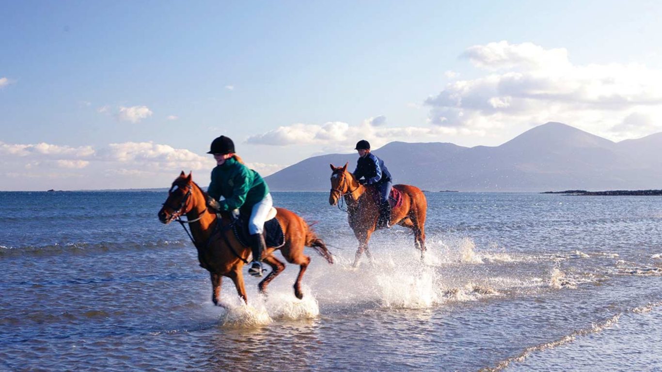 mulranny-park-hotel-mulranny-horseriding-beach