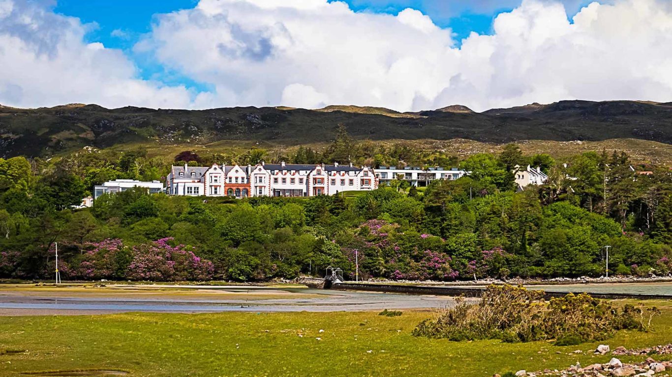 mulranny-park-hotel-new-exterior-bay-view