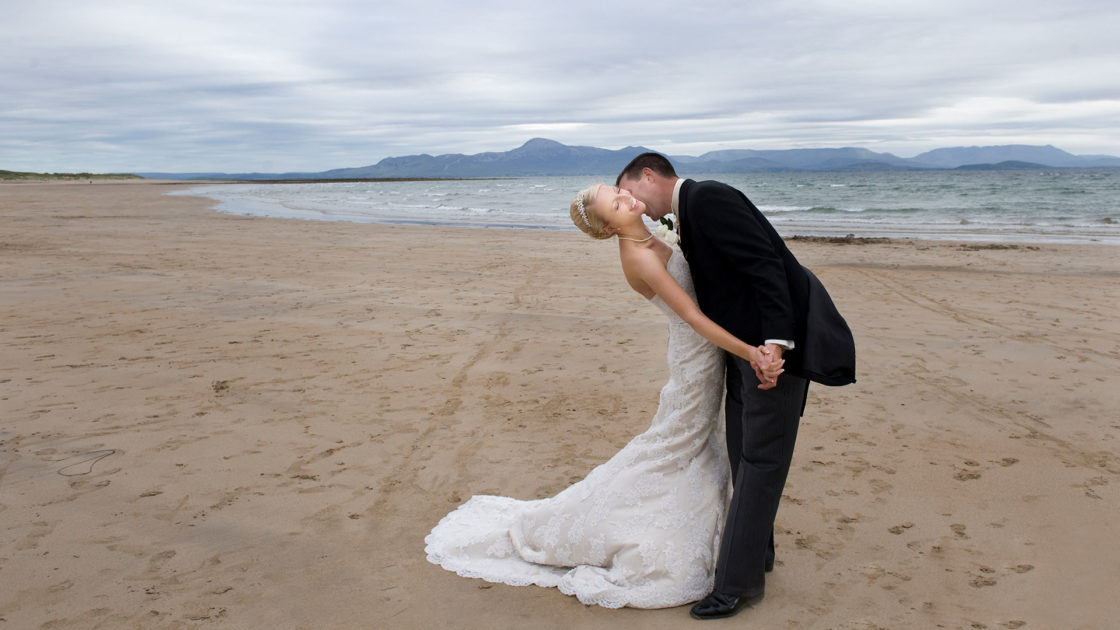 mulranny-park-hotel-wedding-couple-beach-4